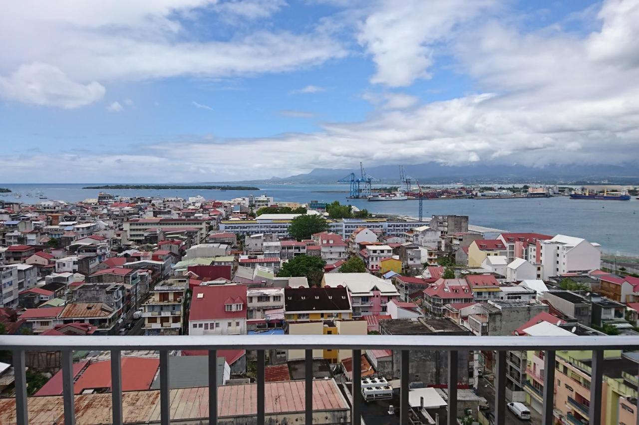 Tour Faidherbe 4 Residence Des Ilesポワンタピートル エクステリア 写真